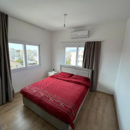 Tetris Apartment Spacious Comfortable Nikósie Pokoj fotografie