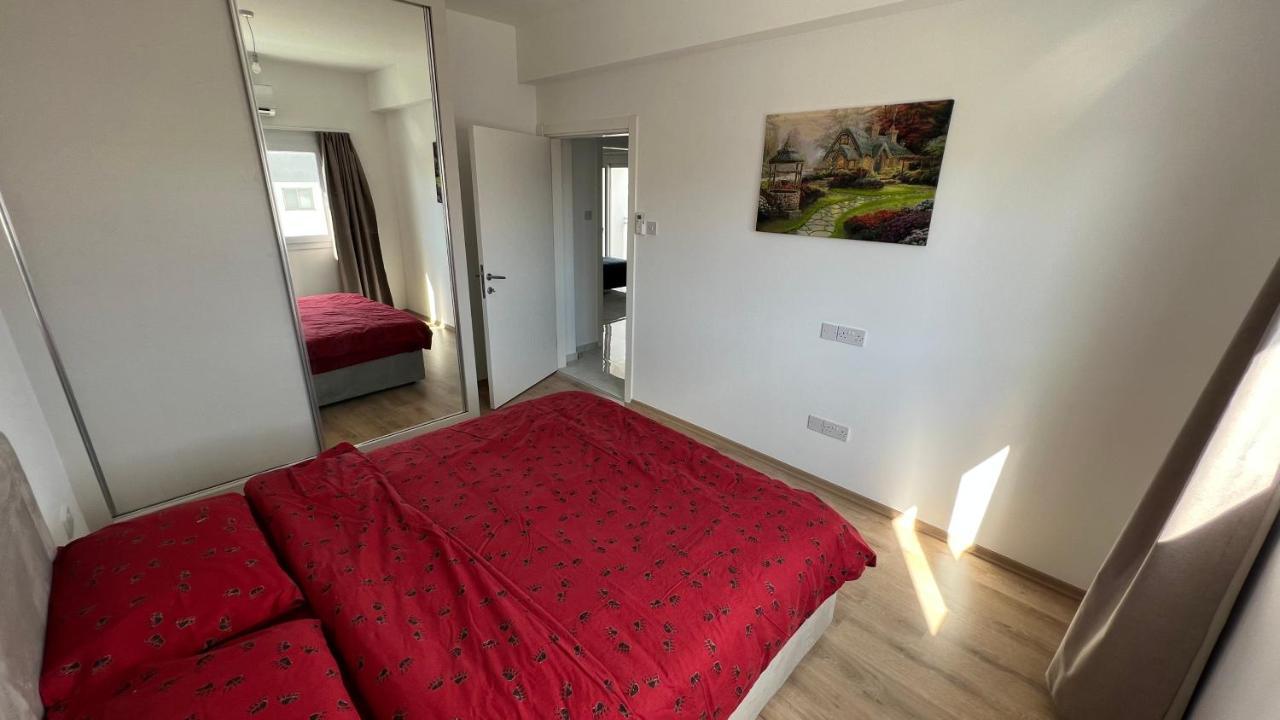 Tetris Apartment Spacious Comfortable Nikósie Exteriér fotografie